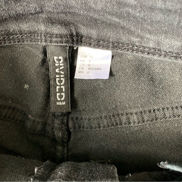 Black distressed skinny jeans - Picture 2 of 3